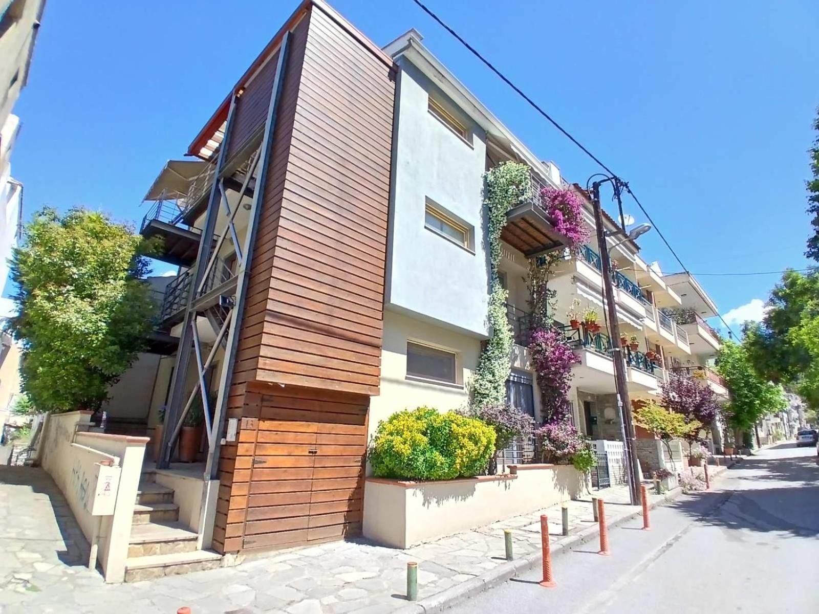 Quiet Urban Studio With Private Backyard Salonic Exterior foto