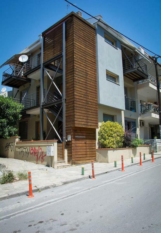 Quiet Urban Studio With Private Backyard Salonic Exterior foto